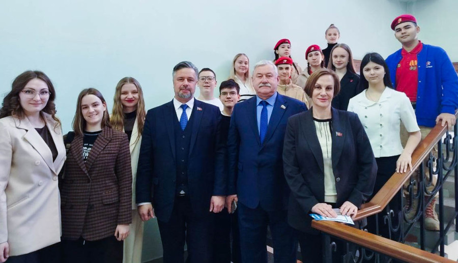 Студенты Университета Шукшина приняли участие в открытии месячника молодого избирателя