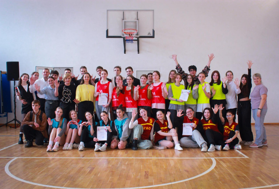 В Университете Шукшина состоялось спортивно-интеллектуальное соревнование «А ну-ка, девушки!», приуроченное к Году единства народов России